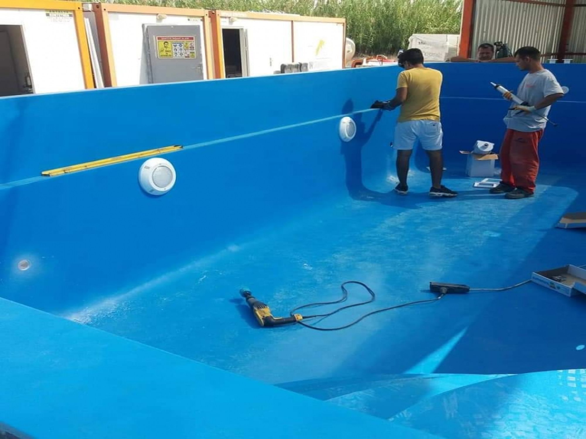 Kumluca’da Fiberglass Havuz Yaptırmak – Modern ve Dayanıklı Çözüm Rehberi